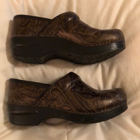 Dansko Clog size 37 - Picture 2 of 5